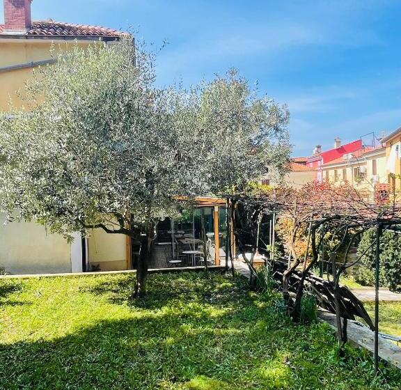 تختخواب و صبحانه Villa Verde Piran, Authentic Mediterranean Stay