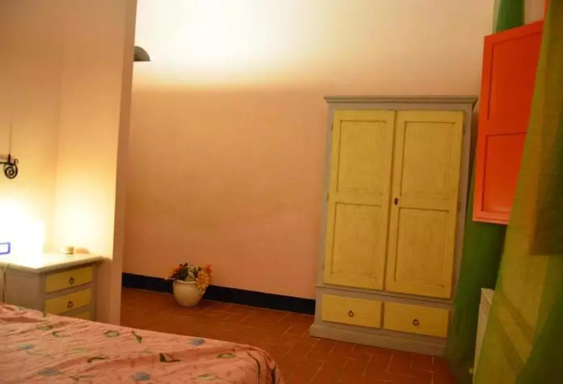 Hotelli Agriturismo Poggiodarno