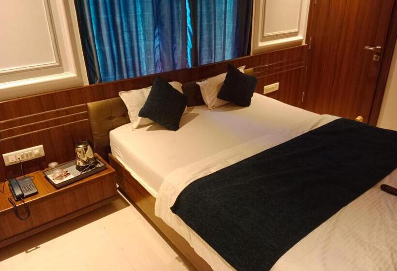 Hotelli Kiara Govind Park