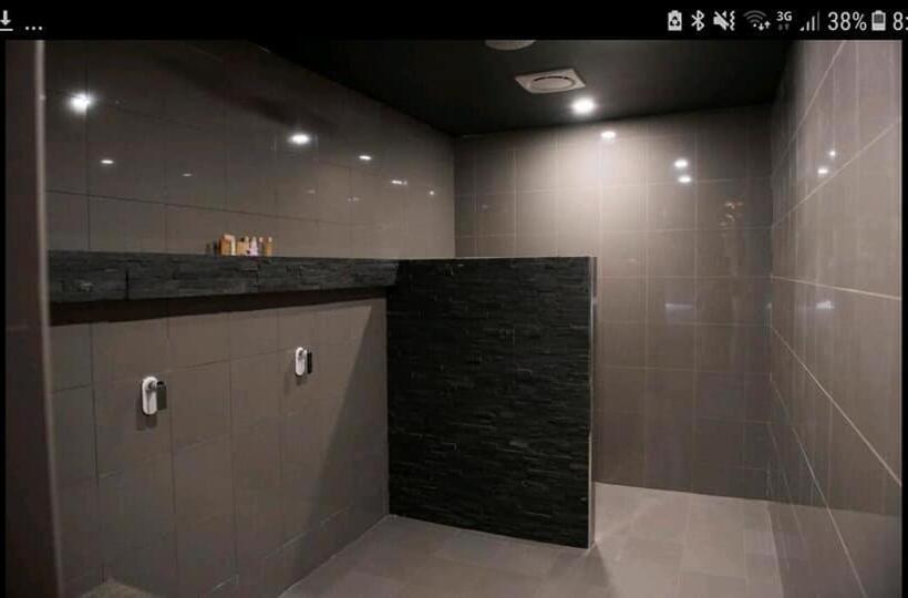 بنسيون Mudstone Spa Retreat