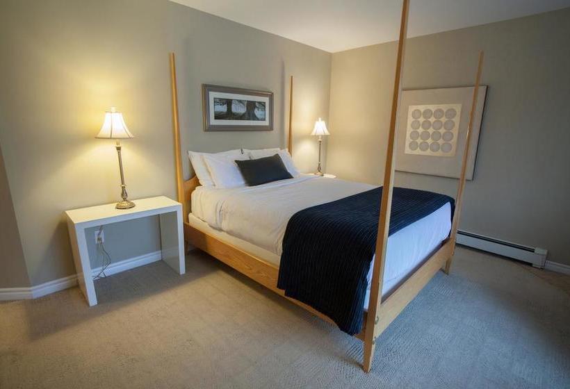 تختخواب و صبحانه The Hillhurst Inn