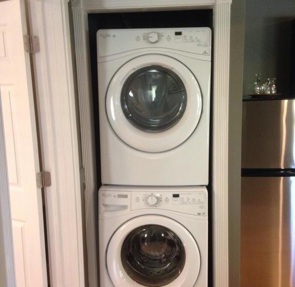 تختخواب و صبحانه The Hillhurst Inn