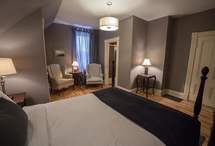 تختخواب و صبحانه The Hillhurst Inn