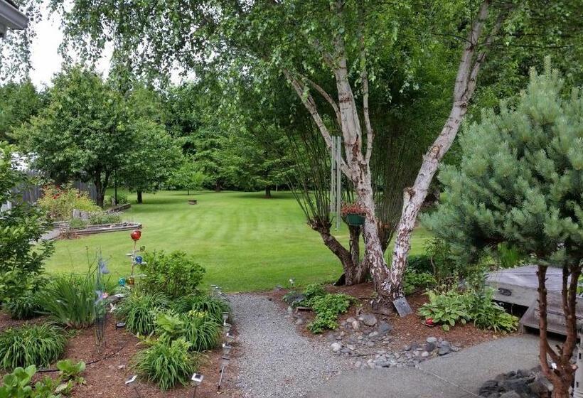 Bed & Breakfast Hummingbird Guesthouse