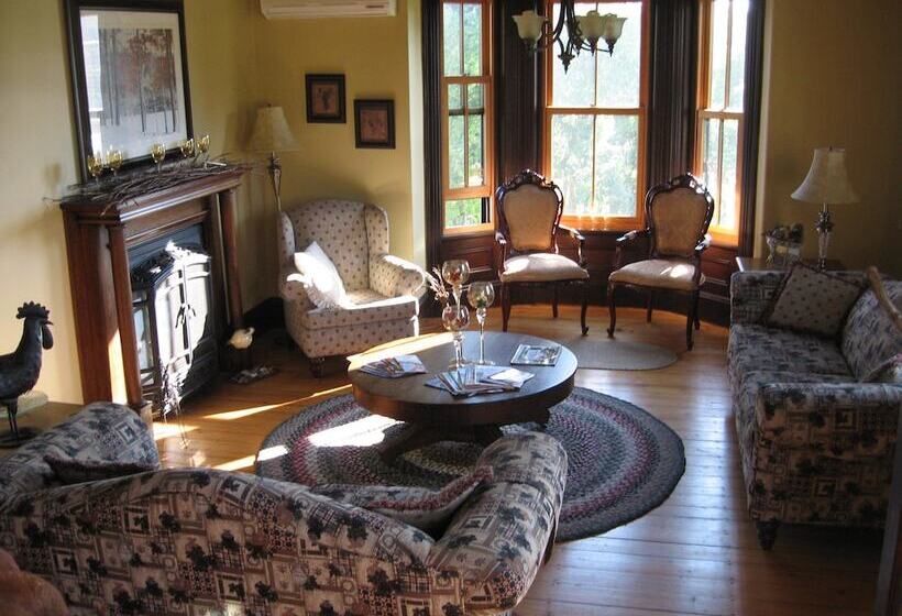 مبيت وإفطار Magnetic Hill Winery