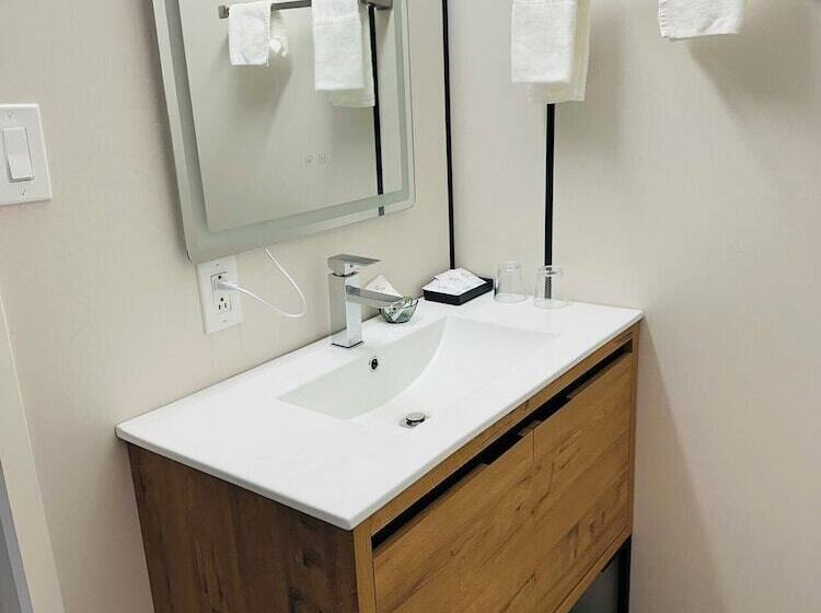 City Centre Motel Older Building