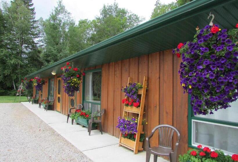 Dwight Village Motel