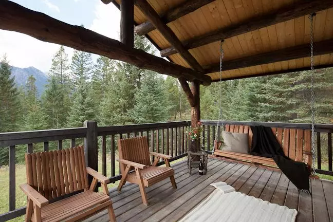 هتل Nipika Mountain Resort