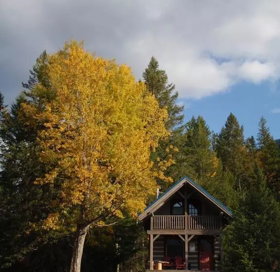 هتل Nipika Mountain Resort
