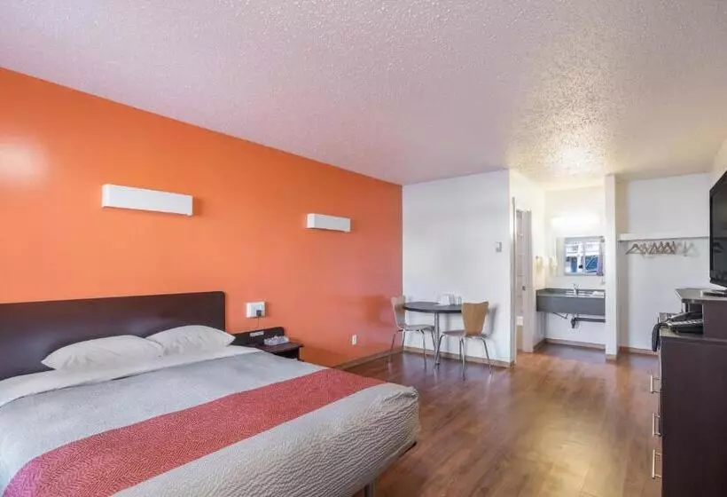 Motel Bo Camrose, Ab
