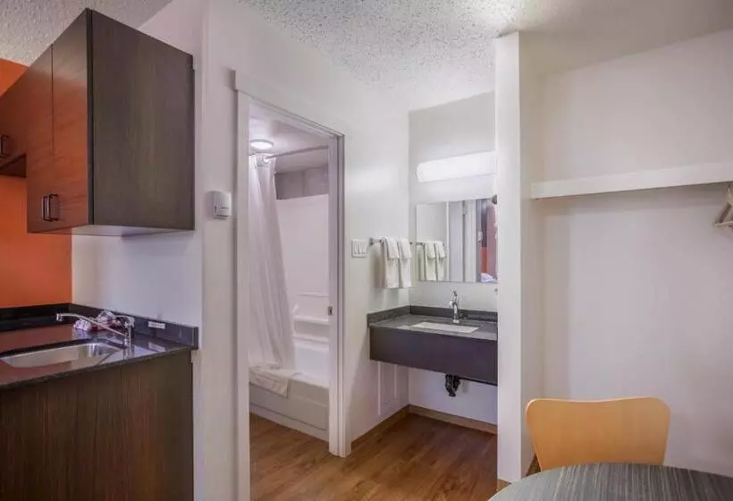 Motel Bo Camrose, Ab