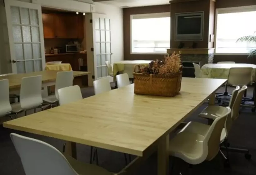 Motelli R&r Inn & Suites