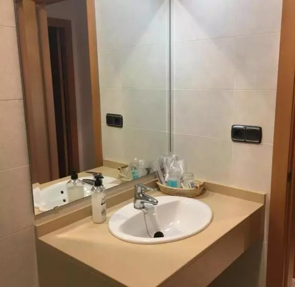 Hotelli Albanta