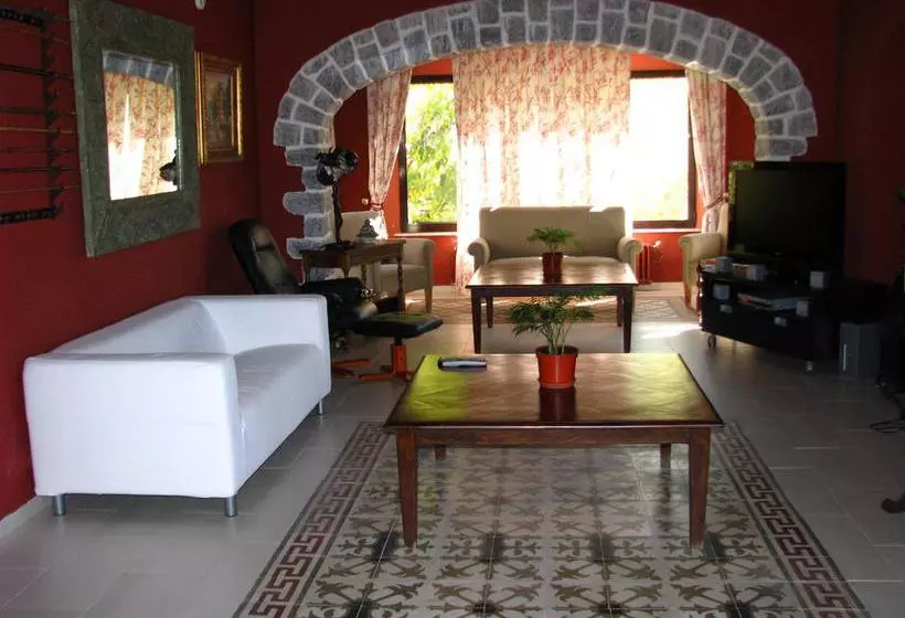 هتل Cortijo La Argumosa