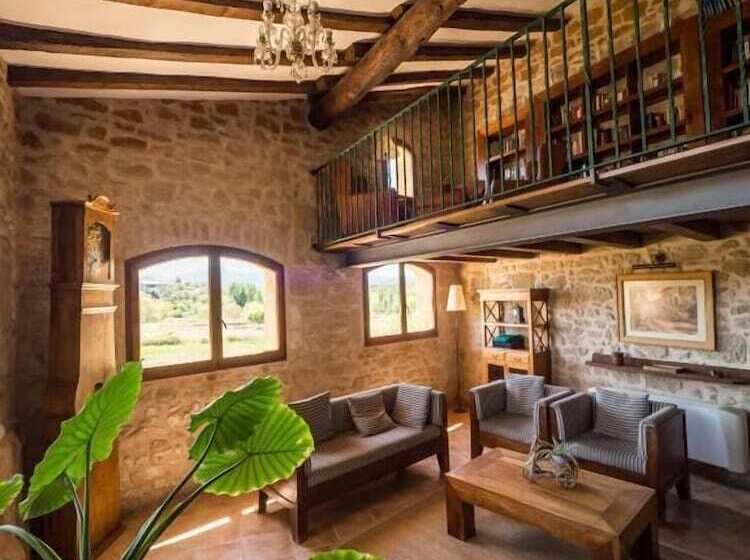 فندق Hort De Fortunyo