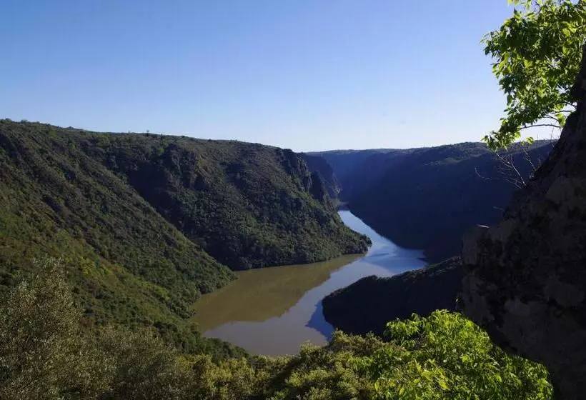 ホテル La Jara Arribes