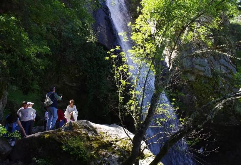 ホテル La Jara Arribes