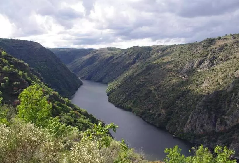ホテル La Jara Arribes