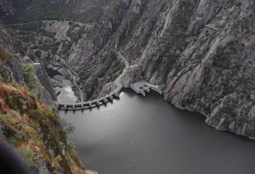 هتل La Jara Arribes