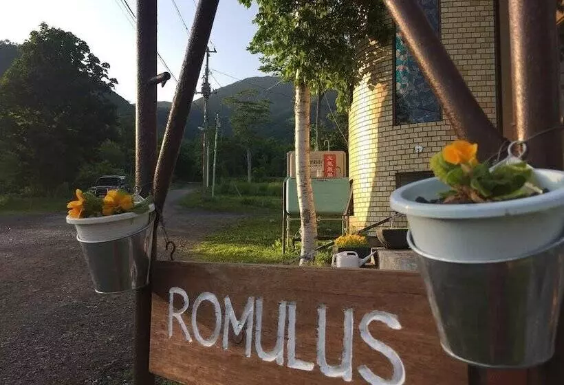 Hotelli Lodge Romulus
