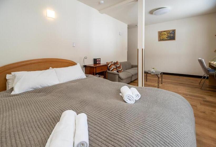 فندق Lodge Romulus