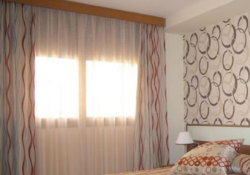 בית מלון כפרי Restaurant Nou Moderno