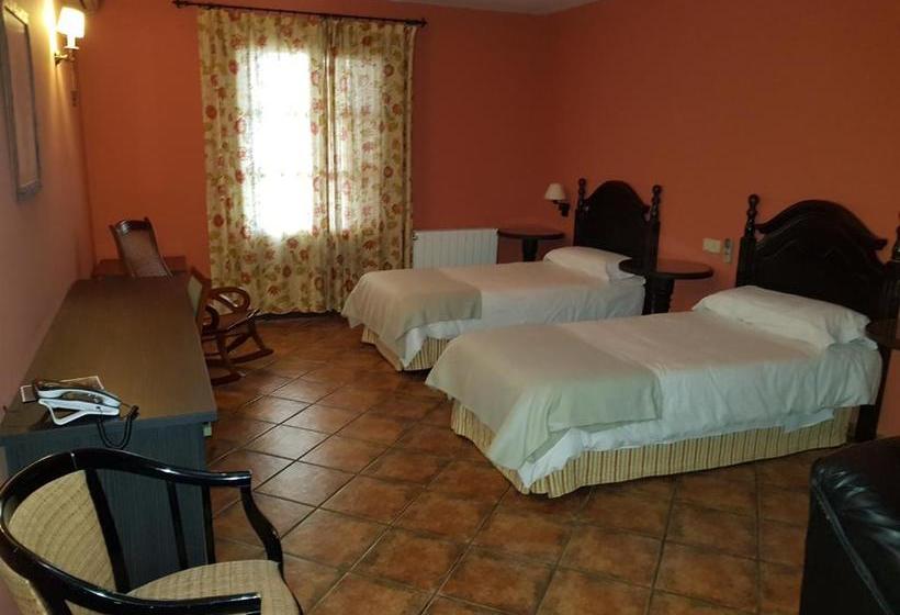 Отель Rey Sancho Iv