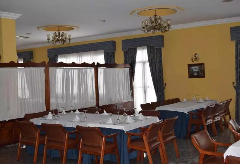 Hotel Río Seco