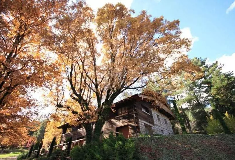هتل Rural Las Rozuelas