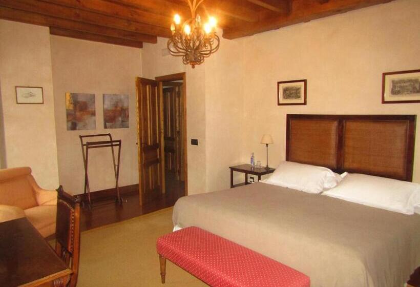 ホテル Rural Palacio De Prelo