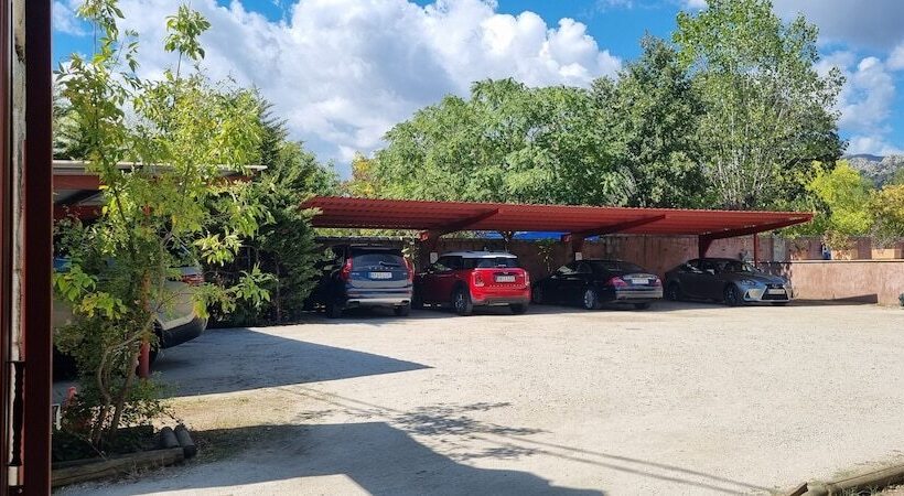 Отель Sara De Ur