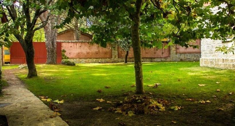 Отель Sara De Ur