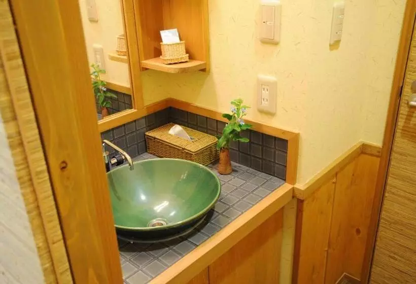 Hotelli Super Hydrogen Rich Spa Yado Kanzan