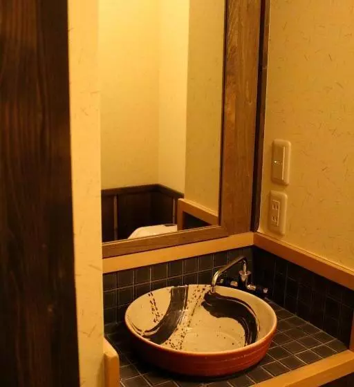 Hotelli Super Hydrogen Rich Spa Yado Kanzan