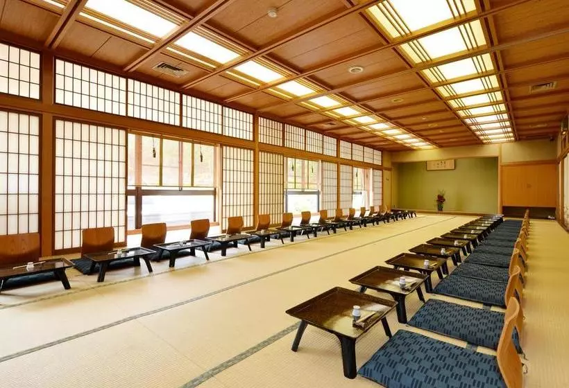 ホテル Wellness Suzukaji