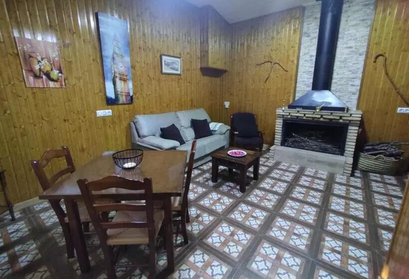 استراحتگاه Casas De Madera Los Molinos