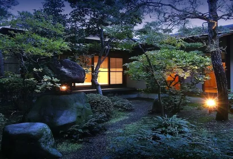 旅館 Shouhakutei Azumaso