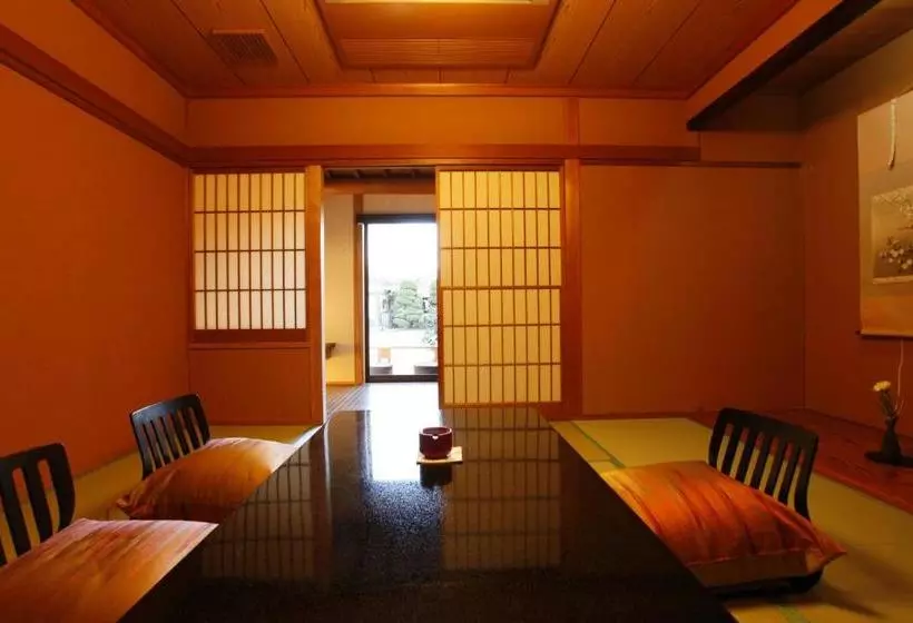 旅館 Wajoen
