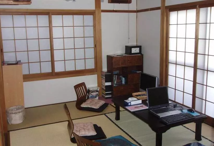 Takama Guest House   Hostel