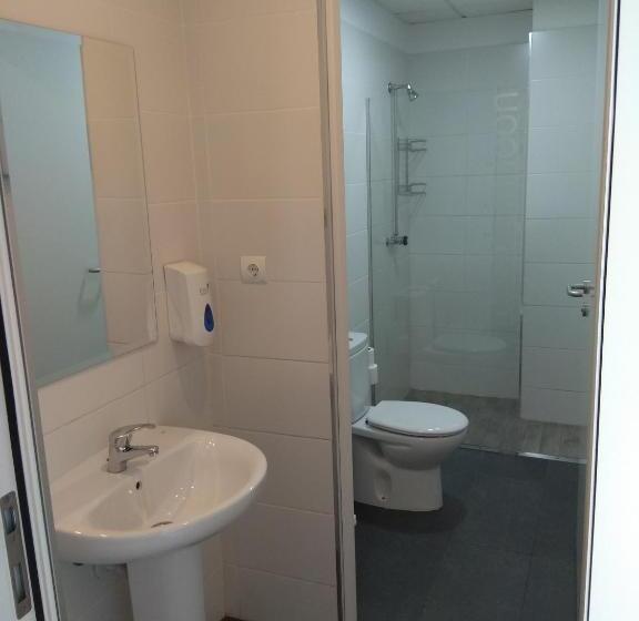 هاستل Check In León