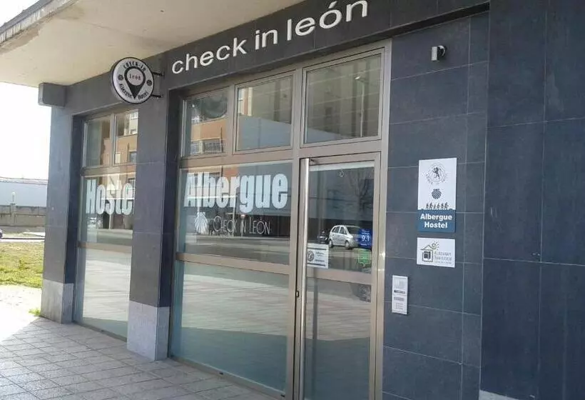 هاستل Check In León