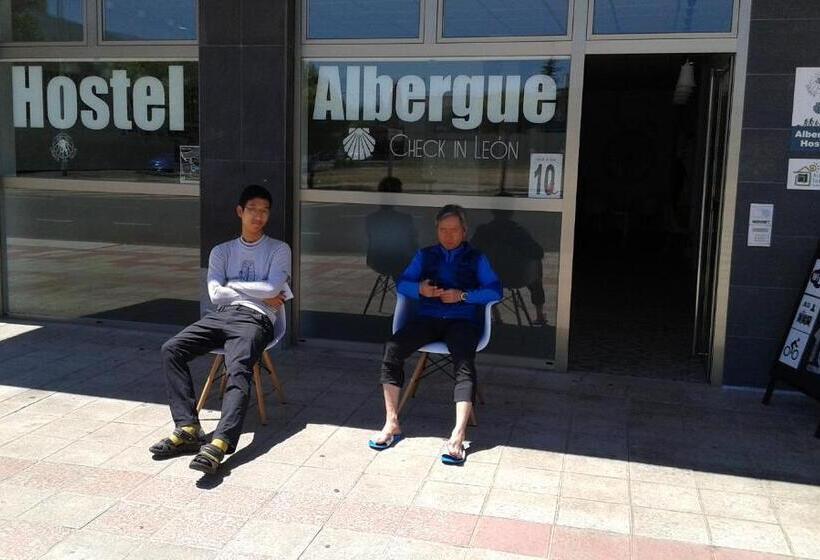 هاستل Check In León