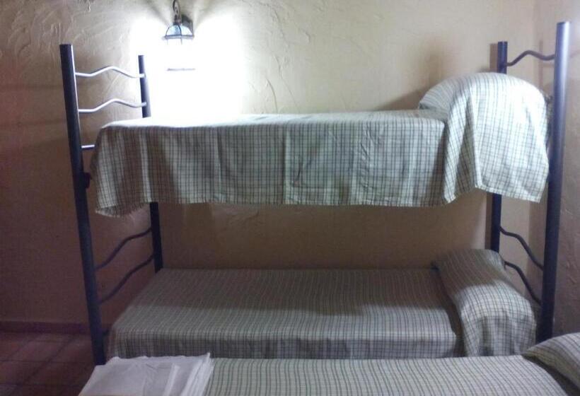 Albergue Cortijo Covaroca