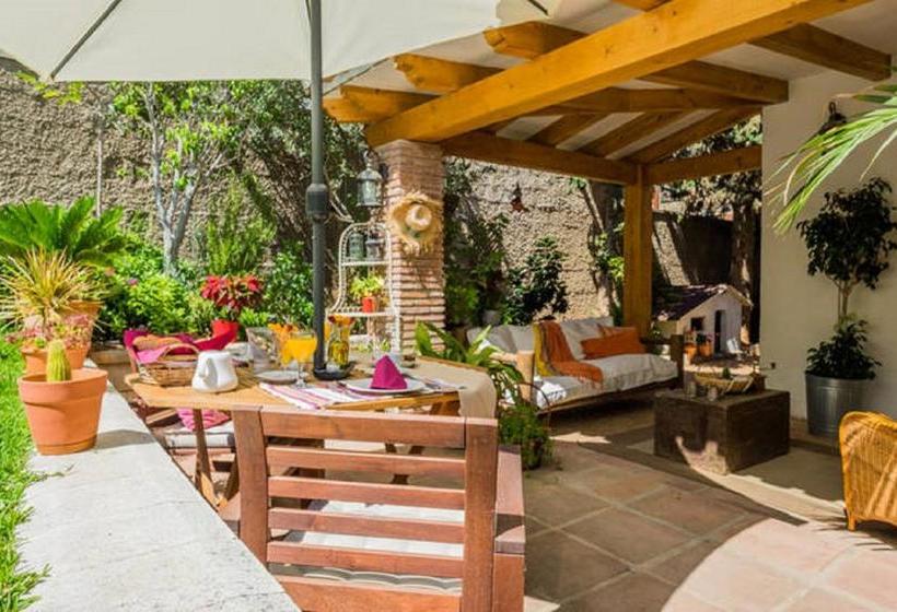 민박 At Home In Malaga Stay & Solo Travellers