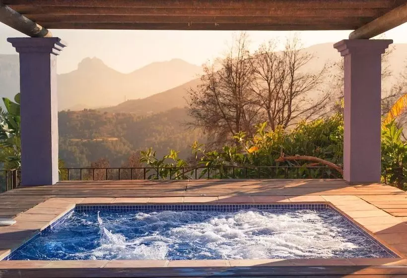 Aamiaismajoitus (B&B) Finca El Tossal   Adults Only