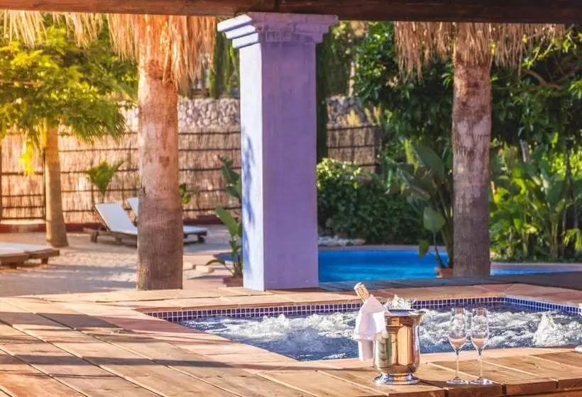 Aamiaismajoitus (B&B) Finca El Tossal   Adults Only