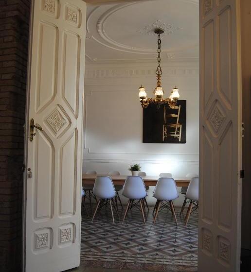 住宿加早餐  Cal Comabella