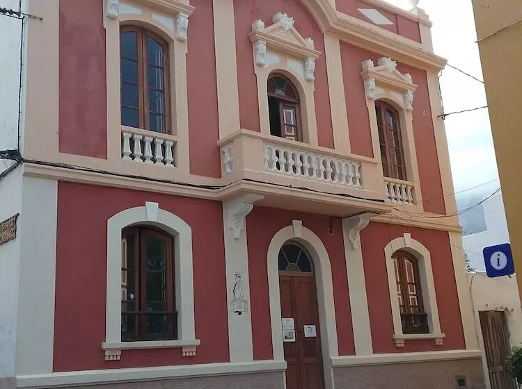 Aamiaismajoitus (B&B) Casa Emblemática Buenavista Del Norte