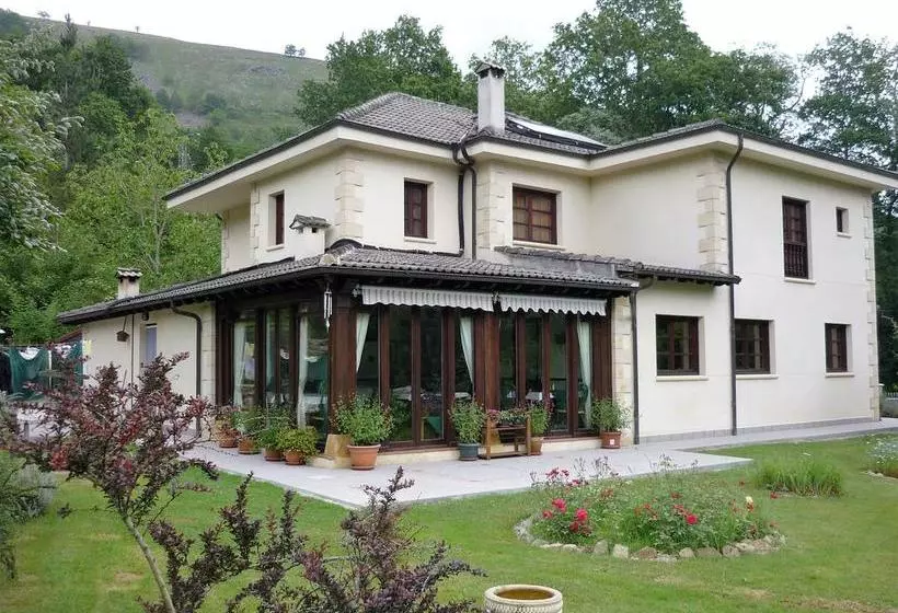 Aamiaismajoitus (B&B) Casa Jesus Muddyboots