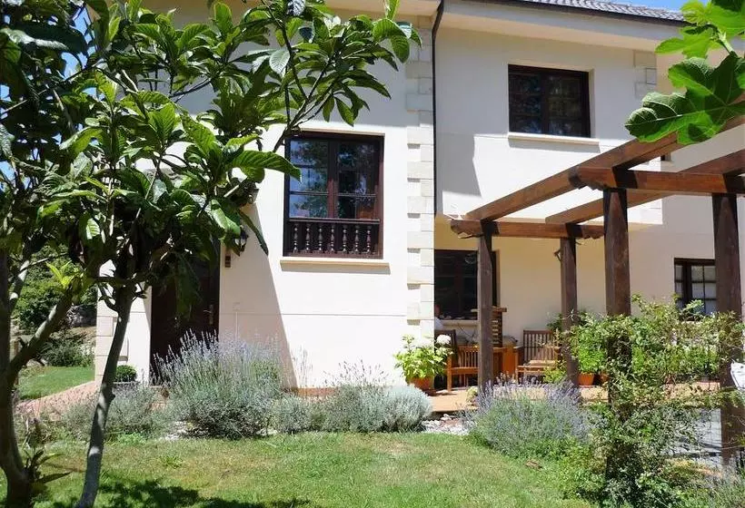 Aamiaismajoitus (B&B) Casa Jesus Muddyboots
